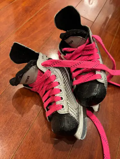 girls ice skate size 8, View more