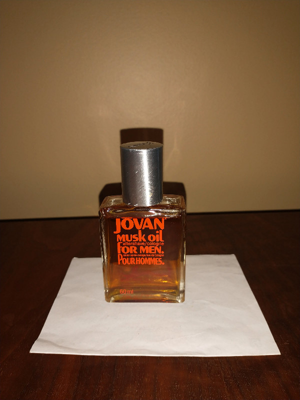 JOVAN Musk oil after shave / cologne pour homme - Vintage dans Autre  à Longueuil/Rive Sud