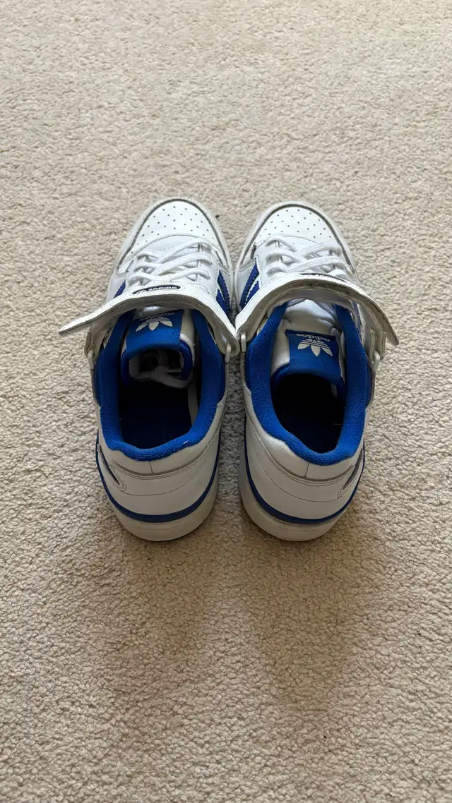 women’s adidas shoes  in Women's - Shoes in Kitchener / Waterloo - Image 4