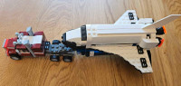 Lego Set # 31090 Shuttle Transporter