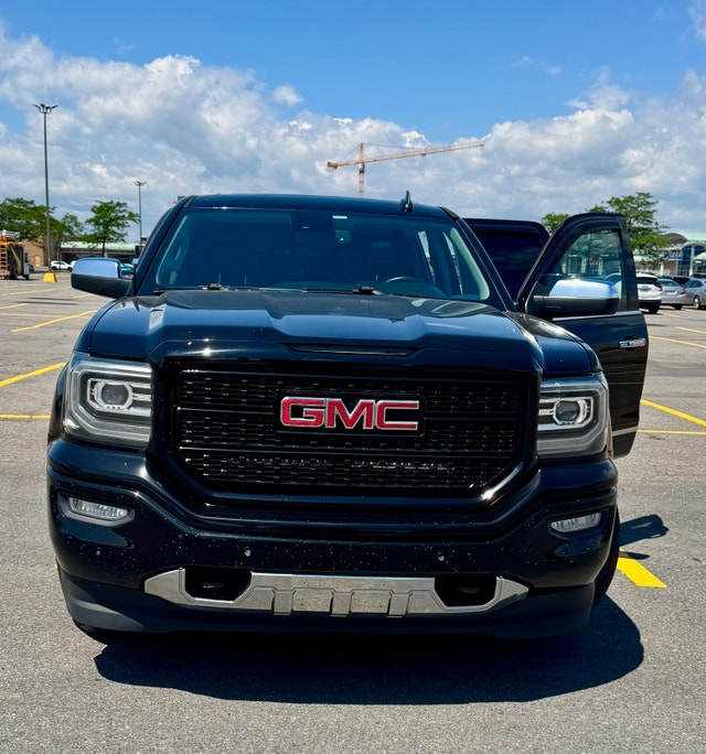 2017 GMC SIERRA 1500 (DENALI) — photo 2