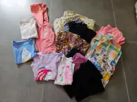 Lot de vêtements pour fille 4 ans