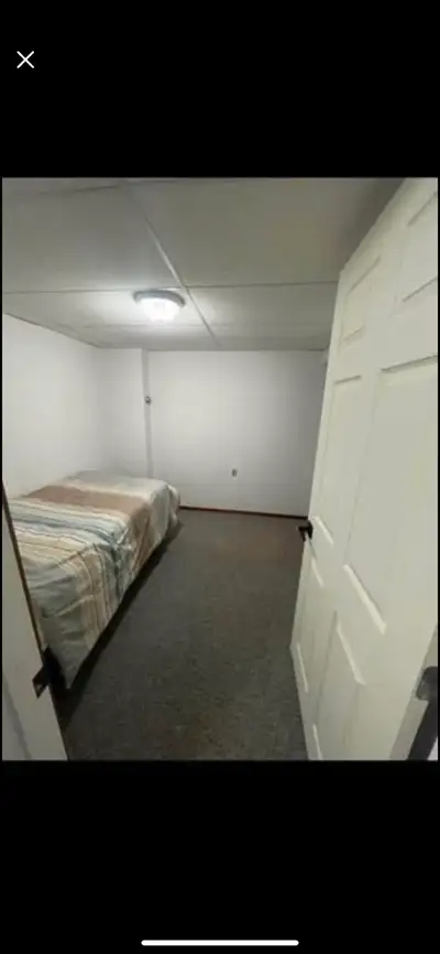FULLY FURNISHED ROOM in basement Room comes with bed and mattress, side table, desk and side table 6...