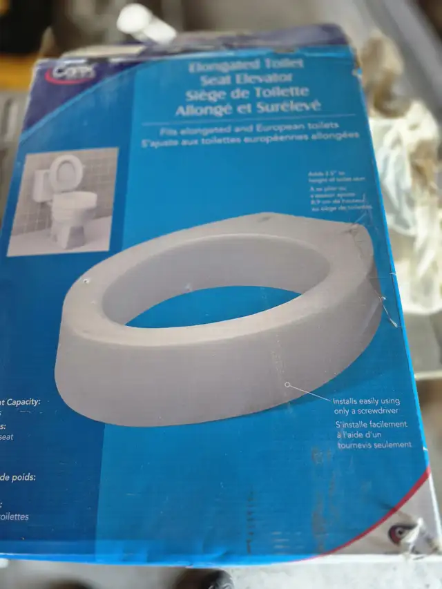 Carex Health Brands Elongated 3.5 inch Toilet Seat in Health & Special Needs in Peterborough - Image 2