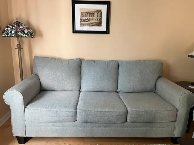 sofa and loveseat in Couches & Futons in Bedford - Image 3
