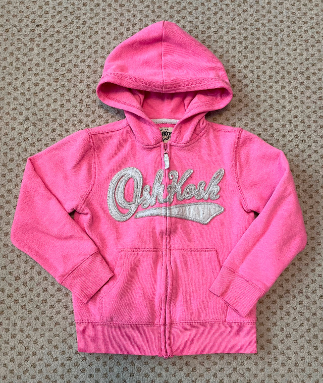 Girls Size 6 OshKosh Sweater in Kids & Youth in Saskatoon