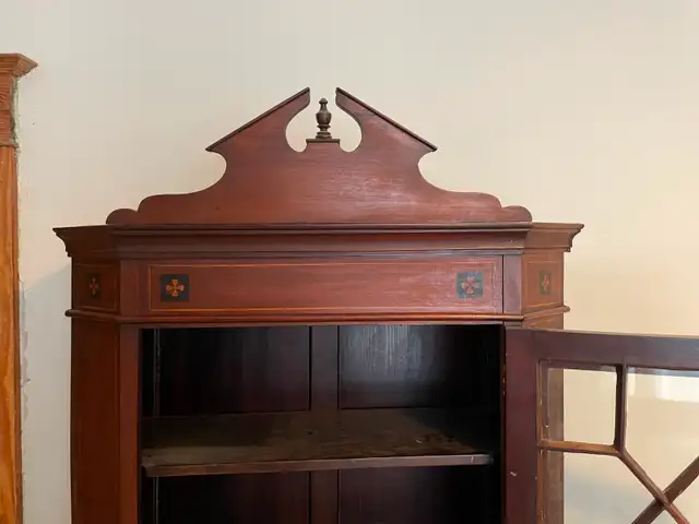 Antique Edwardian Cabinet in Hutches & Display Cabinets in City of Toronto - Image 7