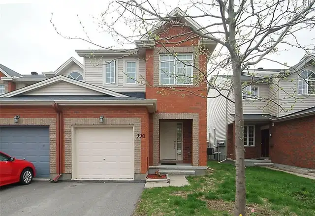 Kanata High Tech Area End-Unit House -$600 Off