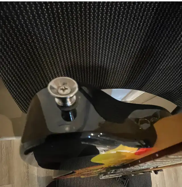 Washburn “Vince Neil” signatured Dragon guitar for sale in Guitars in Oakville / Halton Region - Image 8