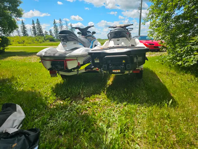 2011 GTX Seadoo & 2004 Yamaha Wave Runner with Shorelander trlr. in Personal Watercraft in Winnipeg - Image 4
