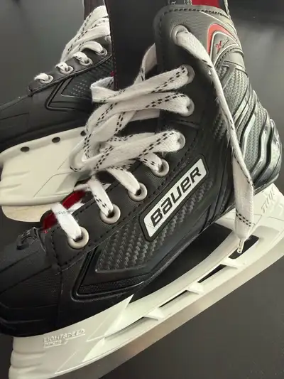 Youth skates 4 sale, View more