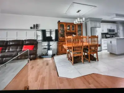 Set de salle à dîner, View more