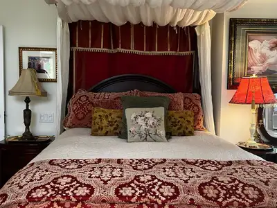 * Terms and conditions apply. * All utilities included. * Price subject to time of year. Inn Vogue S...