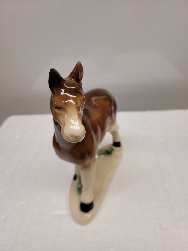 VTG Ceramic Horse Figurine in Arts & Collectibles in Dartmouth - Image 4