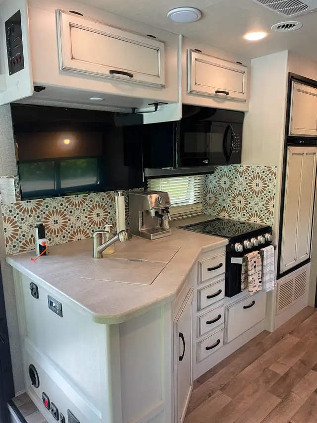 2020 Jayco Alante 26X VR Classe A in RVs & Motorhomes in Lévis - Image 8