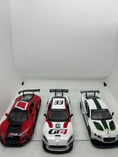 Exotic Car Collection Diecast 1/32 Audi sport 1:32 GT4 Maserati 1:32 Bentley Features Lights up Head...