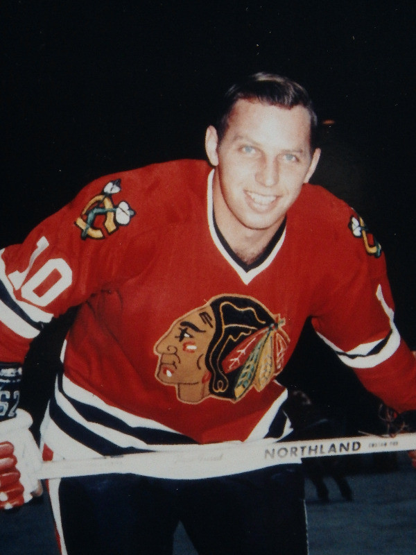 DENNIS HULL Chicago Blackhawks Autographed 8 X 10 Photo W/COA in Arts & Collectibles in Dartmouth - Image 2