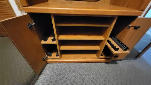 TV stand in TV Tables & Entertainment Units in Cranbrook - Image 3