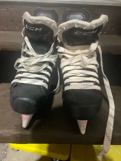 CCM vector skates size 5.5, View more