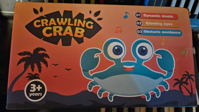 Crawling crab in Toys in Winnipeg