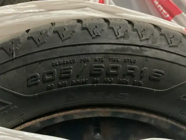 4 winter tires w rims 205/60 R16 in Tires & Rims in Ottawa - Image 2
