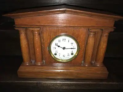 PARKER PICKERS - This rare vintage Pequegnat mantel clock is the PANTHEON model. It has a perfect wo...