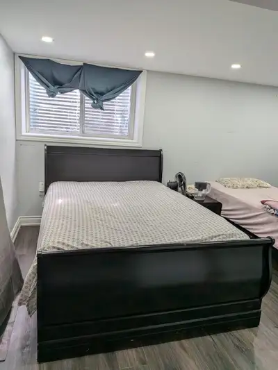 Room Available for Rent (Male Only) Shared room available in a clean and quiet house in Milton. Rent...