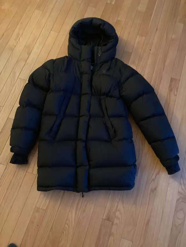 North Face Down Puffer Winter Jacket Parka Black Women's Small in Women's - Tops & Outerwear in Edmonton - Image 5