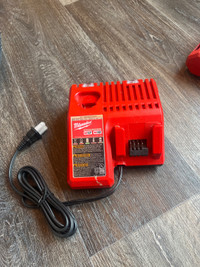 Milwaukee m12/m18 charger 