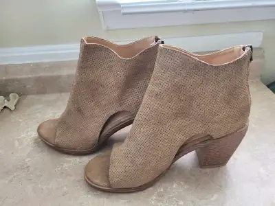 Distressed/perforated heeled bootie, View more