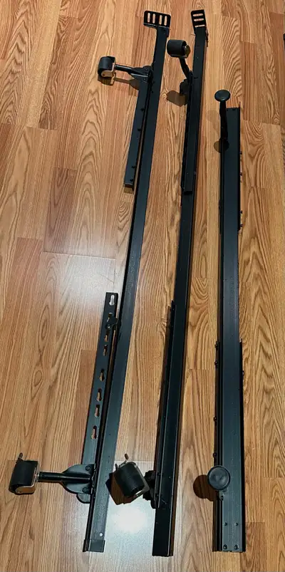 Iron stand (black) for Queen size bed. Free. Mut pick up.