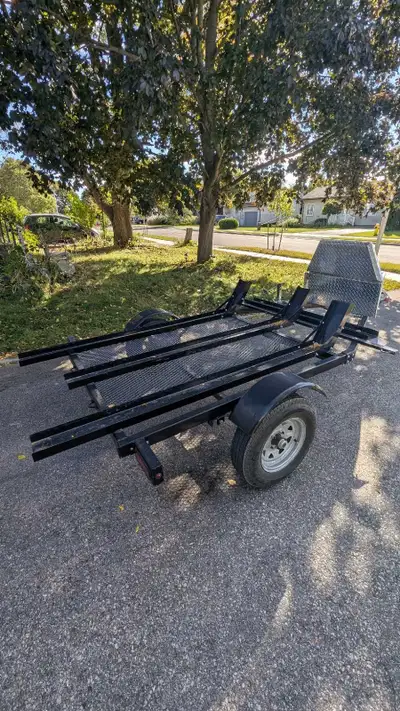 Steel bike trailer - Marlon mc3a trailer Holds 3 bikes Has a ramp that bolts on just behind the box....