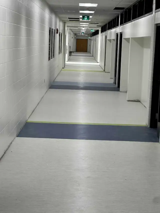flooring installer for side work586457790106183681