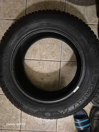 Continental viking 7. Winter tire Size 205/60/R16 No crack or any type of damage on any tire 300 fir...