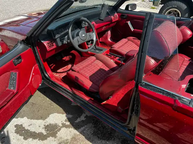 1989 Mustang LX Rag Top 5.0L Foxbody *Low Mileage* in Classic Cars in Kelowna - Image 7