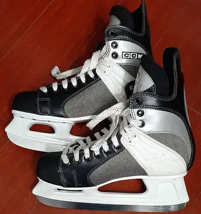 Skates.CCM Classic.Size 8, View more