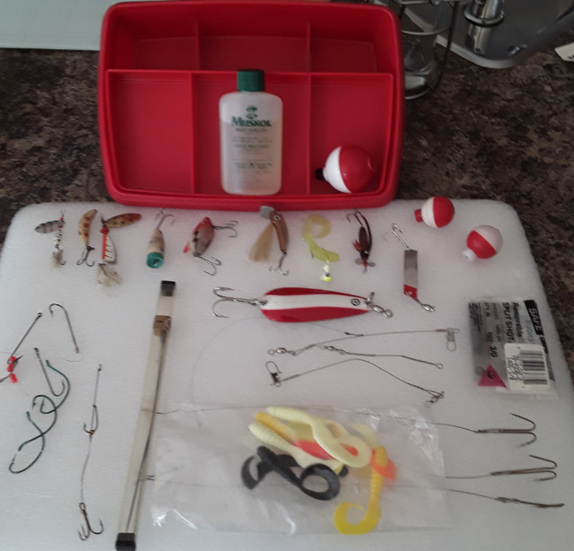 ASSORTED VINTAGE FISHING TACKLE and LURES in Fishing, Camping & Outdoors in Owen Sound