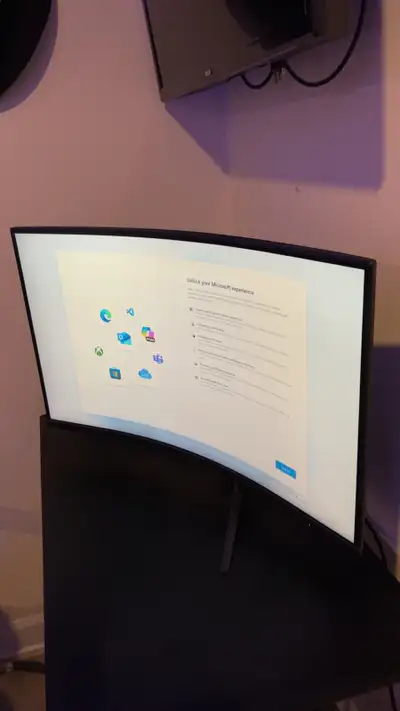 MSI 27” curved gaming monitor 170hz as well as lifts up and down and can turn all directions. Also s...