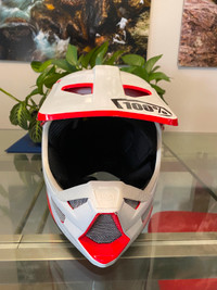 100% STATUS FULL FACE HELMET red, medium size