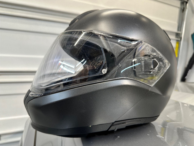 BMW Modular motorcycle Helmet 56/57 in Motorcycle Parts & Accessories in Calgary - Image 3