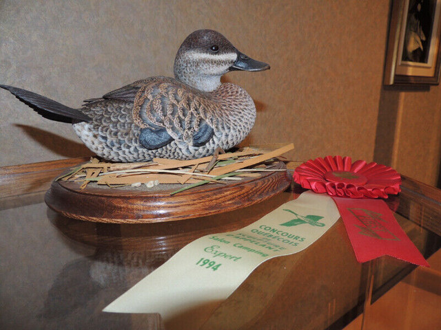 Canard sculpté par ROGER DESJARDINS - Canard roux femelle dans Art et objets de collection  à Longueuil/Rive Sud