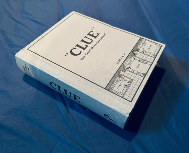 Clue Classic Collectors Edition 25$ in Toys & Games in Edmonton