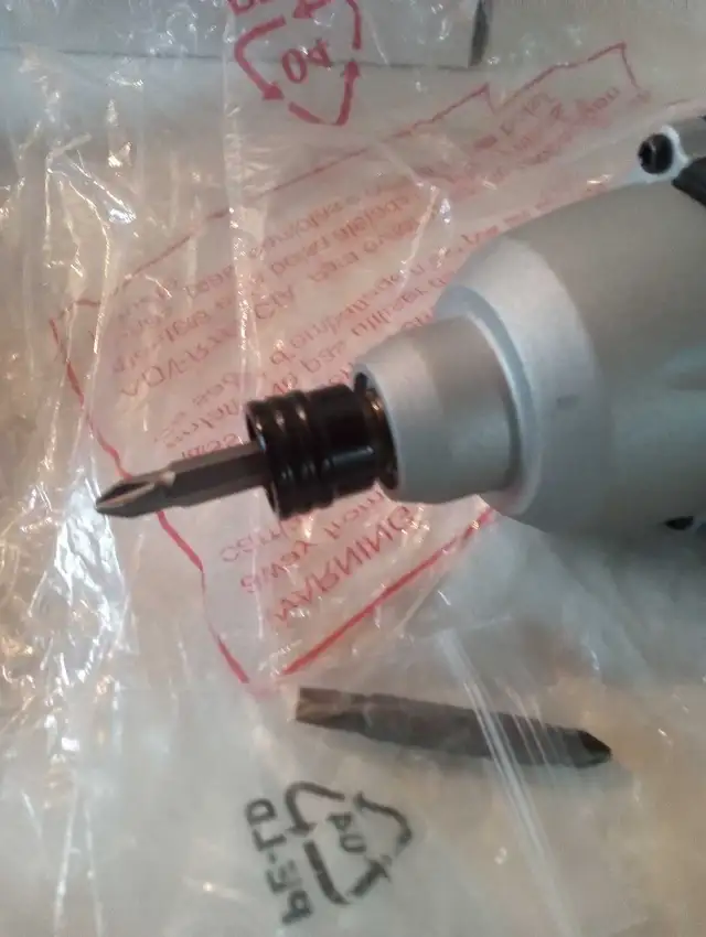 BRAND NEW BY WORX VARIABLE SPEED 20V DRIVER in Power Tools in St. Catharines - Image 8