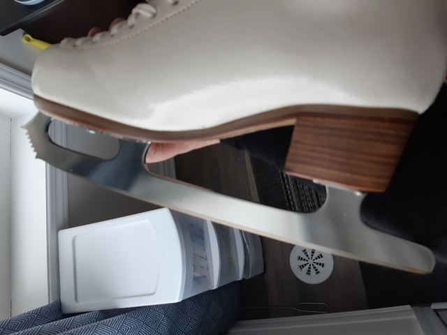 Figure skates ladies size 8.5 Risport in Skates & Blades in Cambridge - Image 5