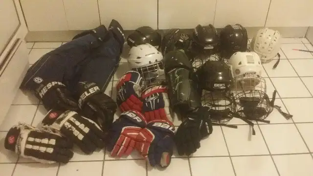 Right/Left/Goalie Hockey Sticks and Hockey Equipment equopment in Hockey in Markham / York Region - Image 8