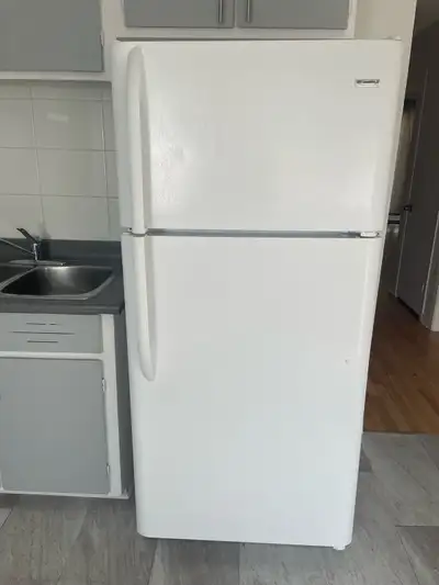 Poêle et Frigo - Stove and Fridge, View more