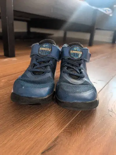 team hustle d 9 shoes used 1y youth, View more