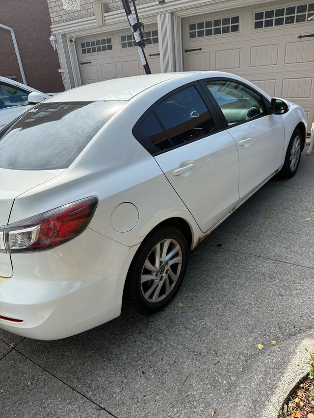 Mazda 3 with Upgraded CarPlay in Cars & Trucks in Oakville / Halton Region - Image 2