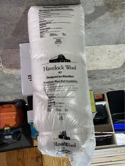 Pure New Zealand sheep wool insulation, can be used for van & trailer conversion projects, or other...