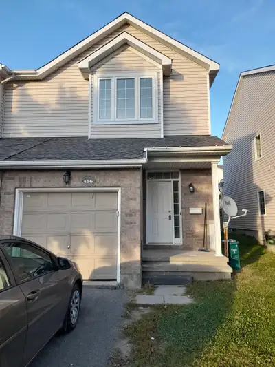 3-Bedroom Townhome for Rent in Barrhaven